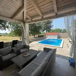 House Toma Holiday home