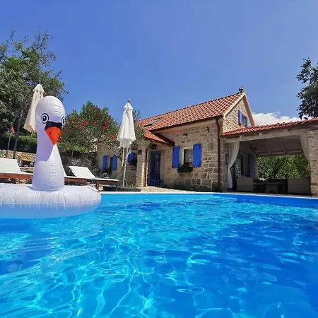 House Toma Tatil Evi Oklaj