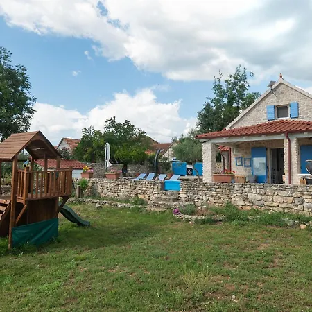 House Toma Holiday home