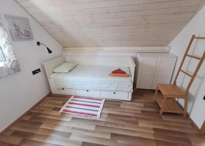 Holiday home House Toma Oklaj